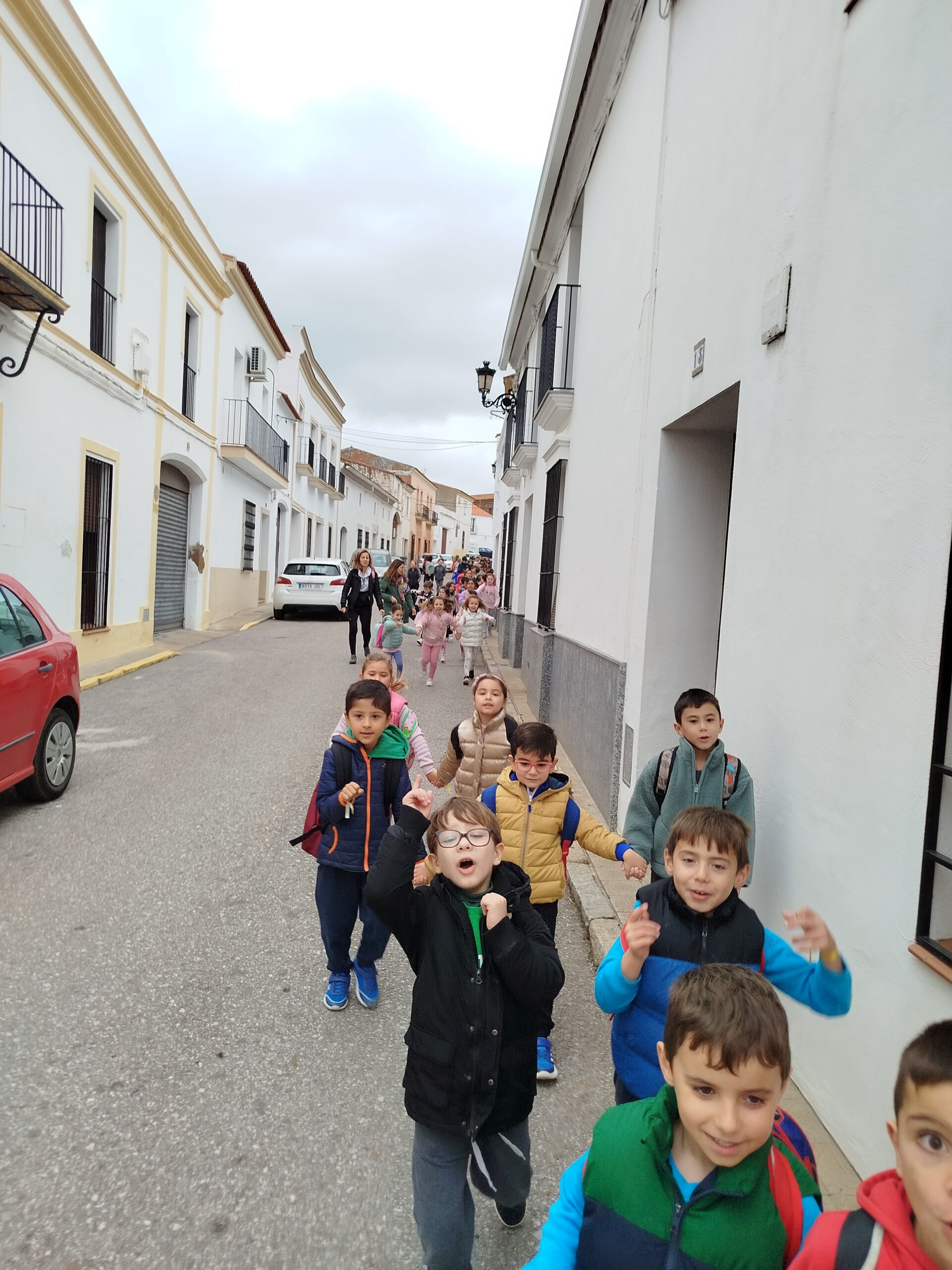 LOS TOSANTOS: RUTA POR EL CAMINO DE LOS MOLINOS Y FUENTE LA TORRE